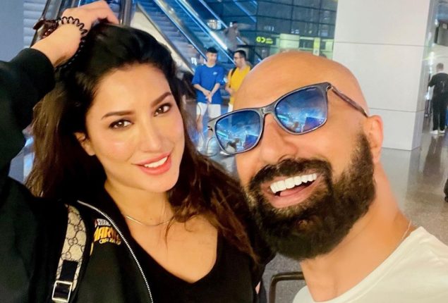 HSY Would Marry Mehwish Hayat If Forced At Gun Point