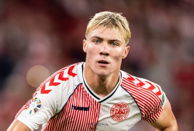 Manchester United target rising star Rasmus Hojlund