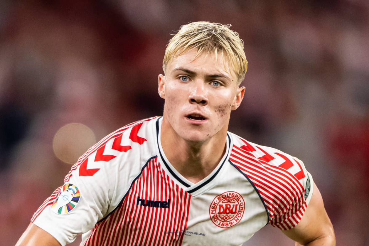 Manchester United target rising star Rasmus Hojlund