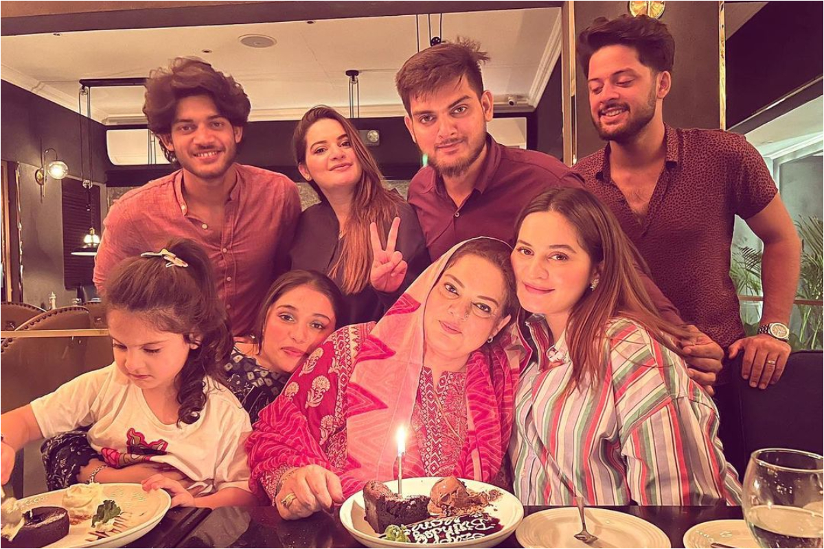 Minal Khan's shares the Perfect Birthday Dinner picture