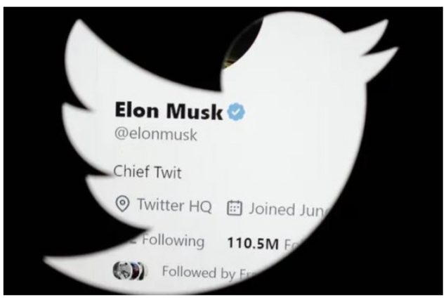 Elon Musk makes Twitter default to dark mode