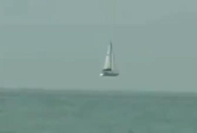 Boat in the sky? Optical illusion baffles onlookers