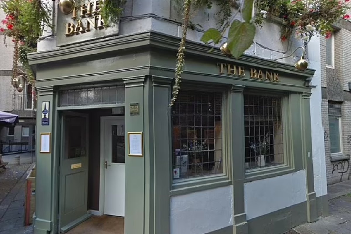 The Bank Tavern: The Restaurant With a 4-Year Waiting List