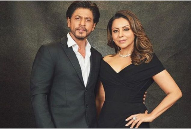 Shah Rukh Khan and Gauri Khan Spotted in the City