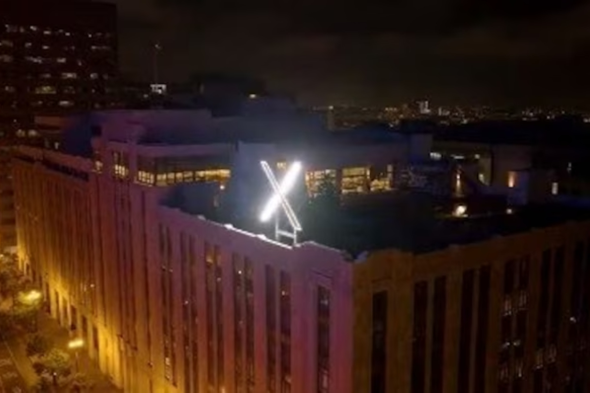 Elon Musk puts giant 'X' on Twitter HQ, internet reacts