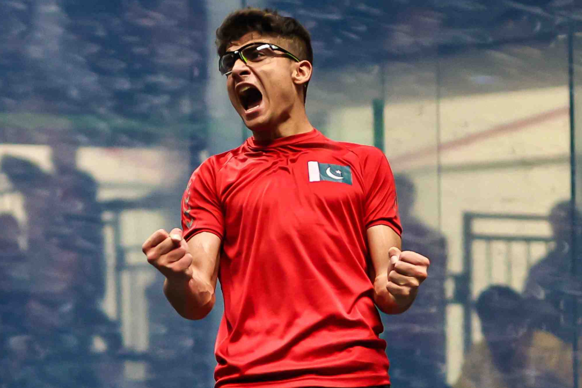 World Junior Squash champion Hamza Khan to receive Rs10 million prize money