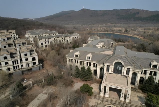 Farmers Reclaim Chinese Ghost Town of Mansions
