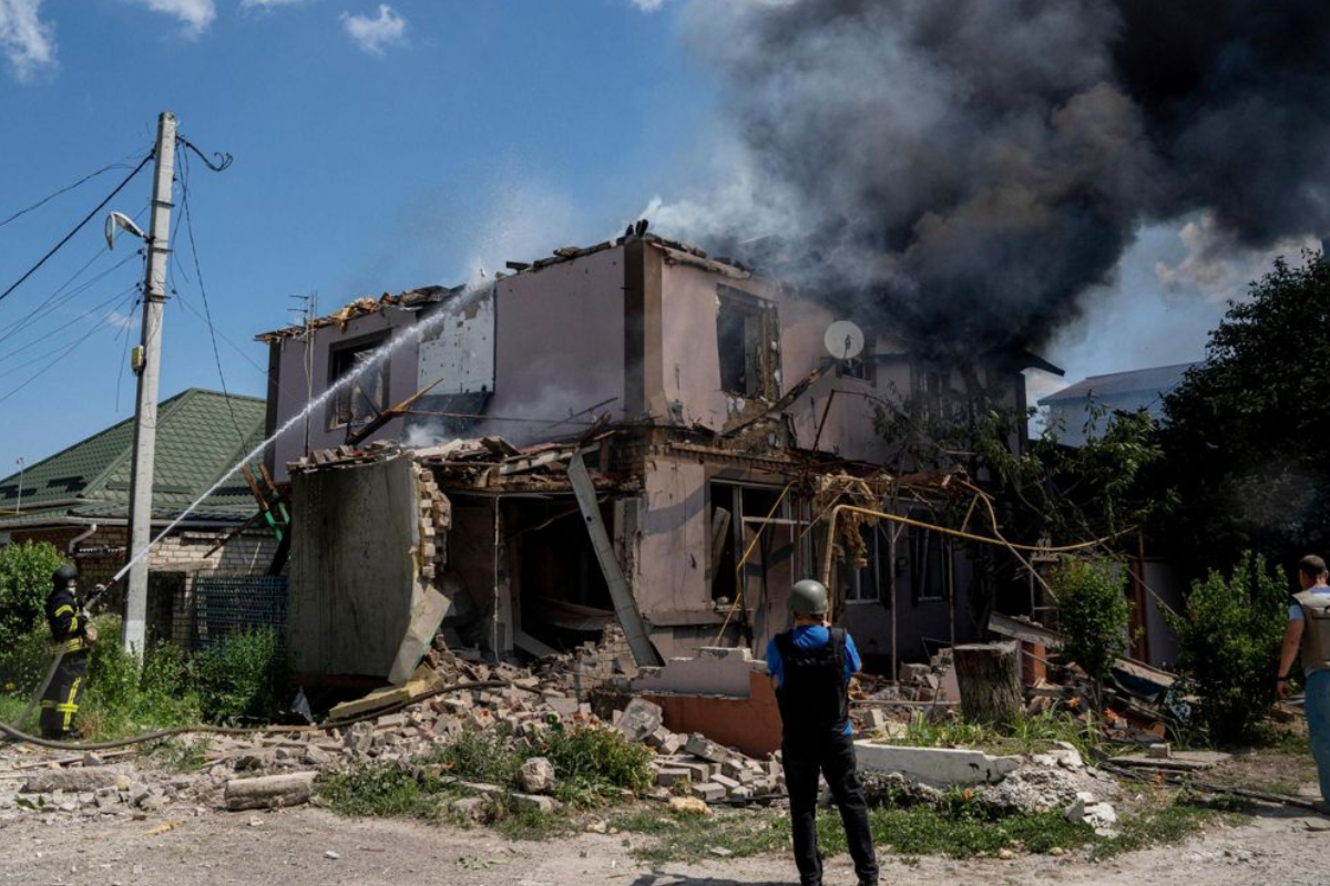 Russia continues to shell Kharkiv and Zaporizhzhia, killing 1 and wounding 8