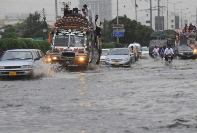 Karachi Rain Update: Heavy rainfall started in Karachi