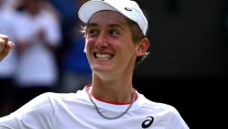 Henry Searle ends 61-year drought for Britain in Wimbledon boys’ event