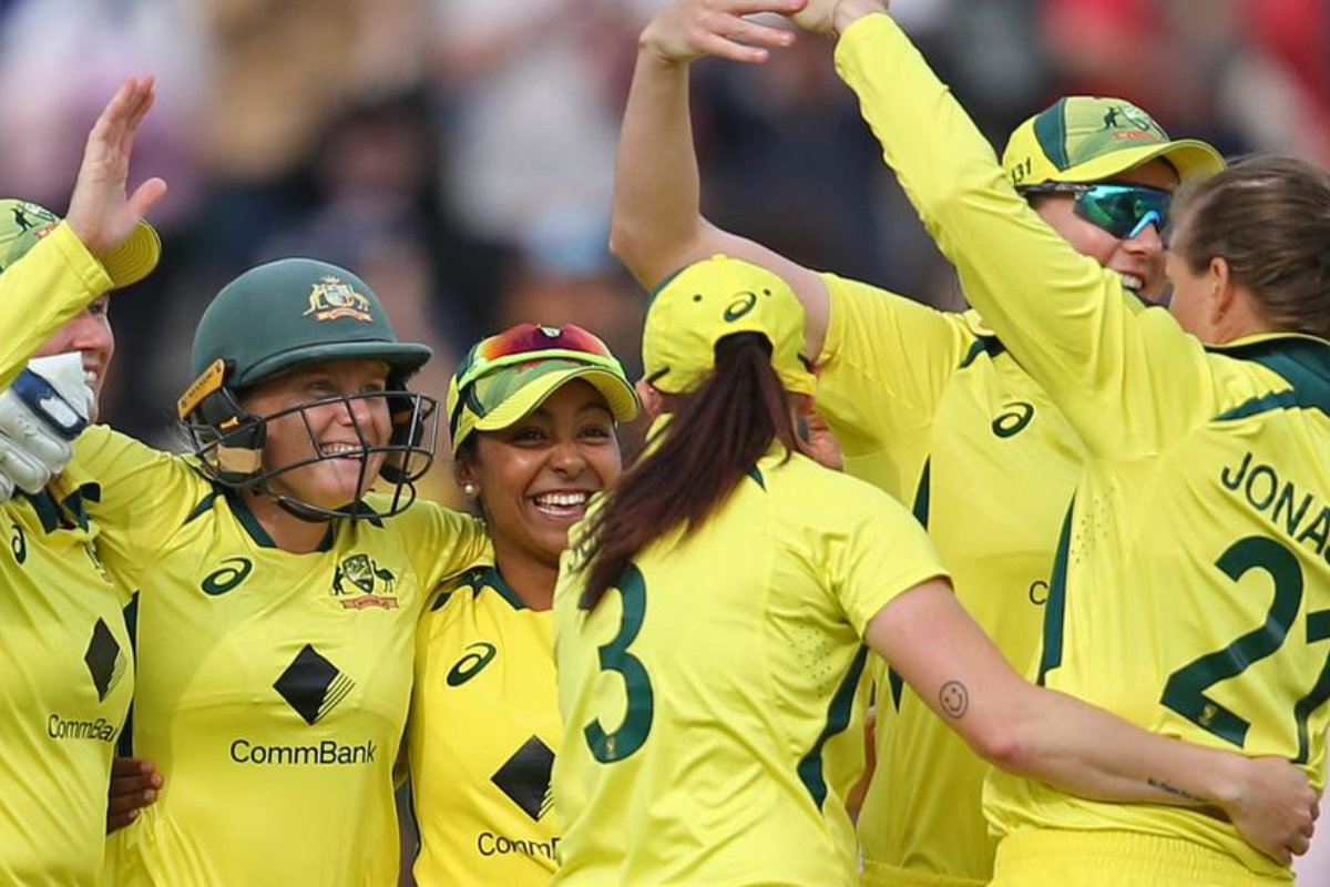 Australia edge out England in nail-biter to keep Women’s Ashes