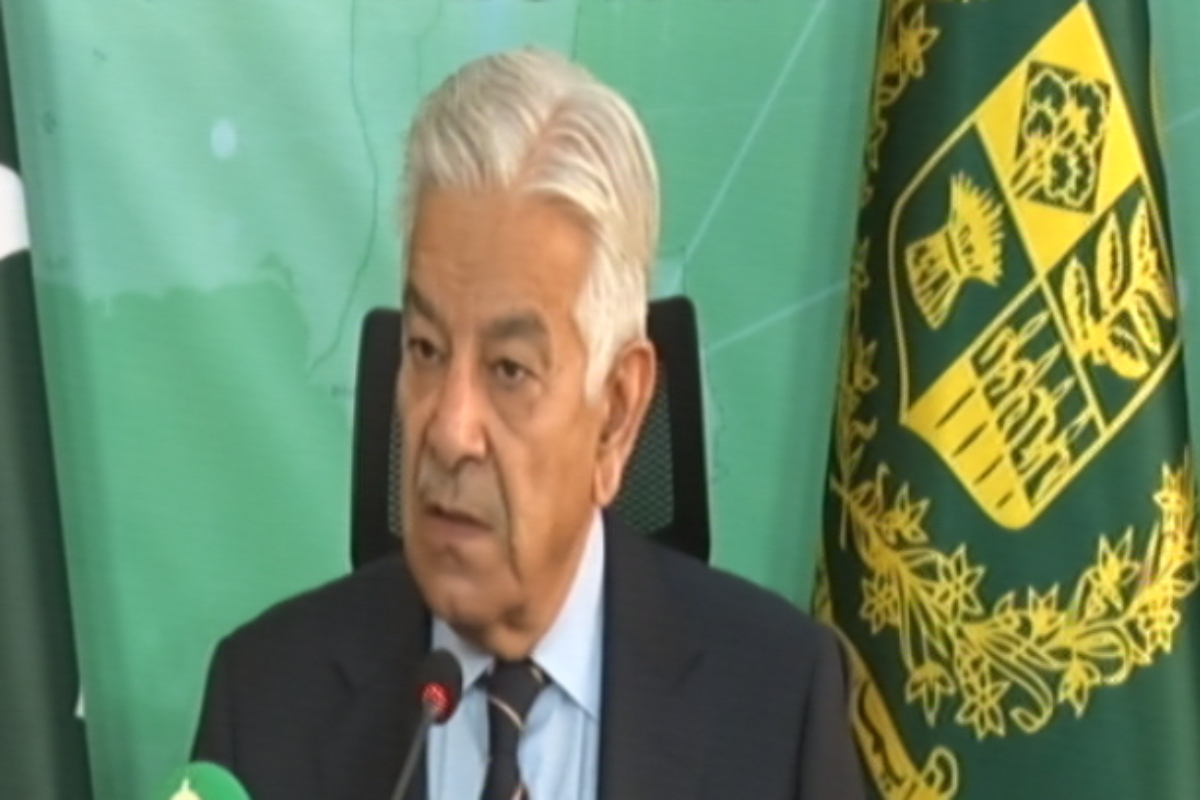 Khawaja Asif says Afghanistan not abiding by Doha agreement