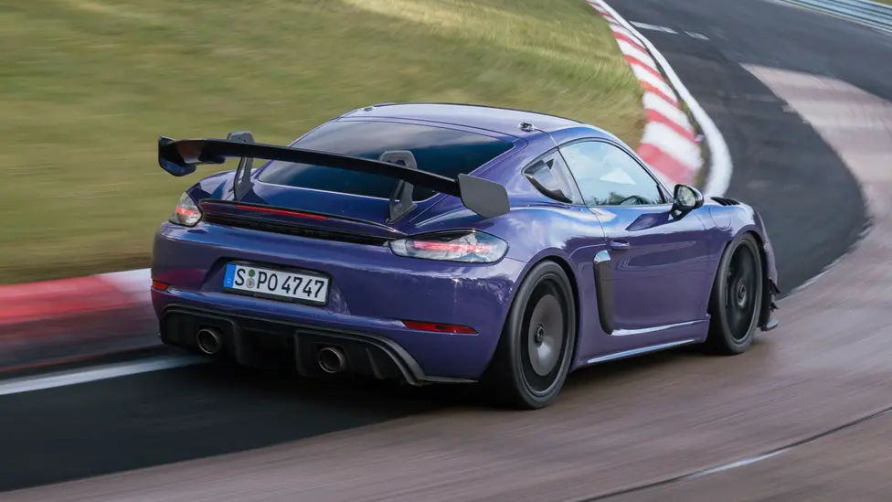 Porsche Cayman GT4 RS 