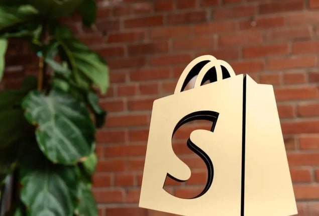Shopify introduces first AI commerce assistant