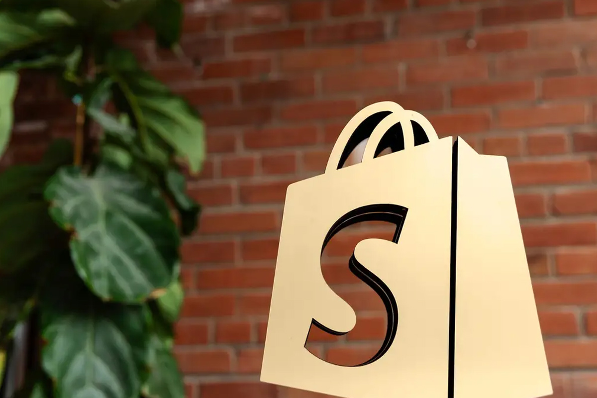 Shopify introduces first AI