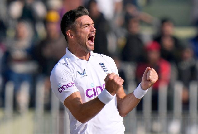Anderson back in England XI for fourth Ashes Test