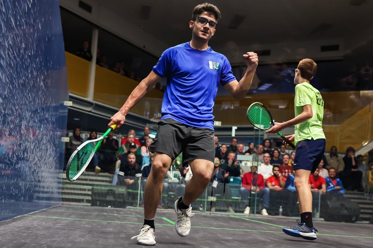 PM felicitates Hamza Khan on winning World Junior Squash Championship