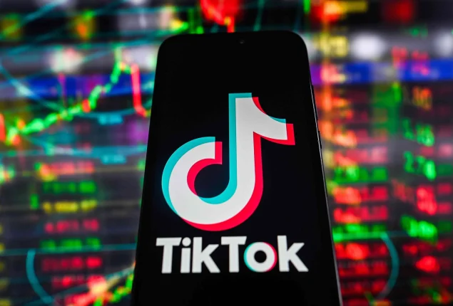 TikTok competes with Twitter and Threads through text-only posts