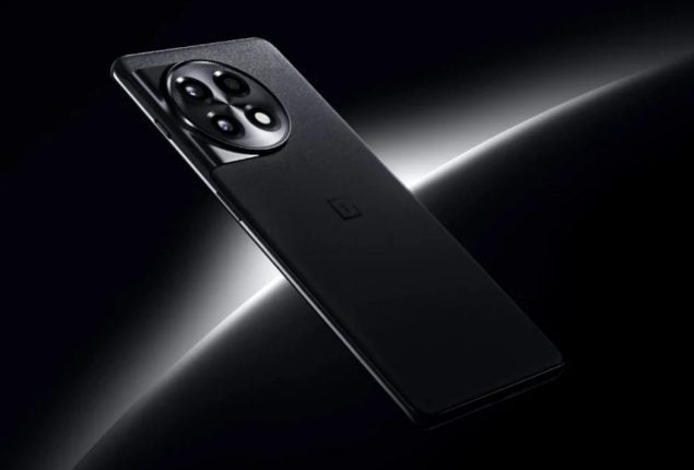 OnePlus Ace 2 Pro features a 6.74” OLED screen, as revealed on Weibo