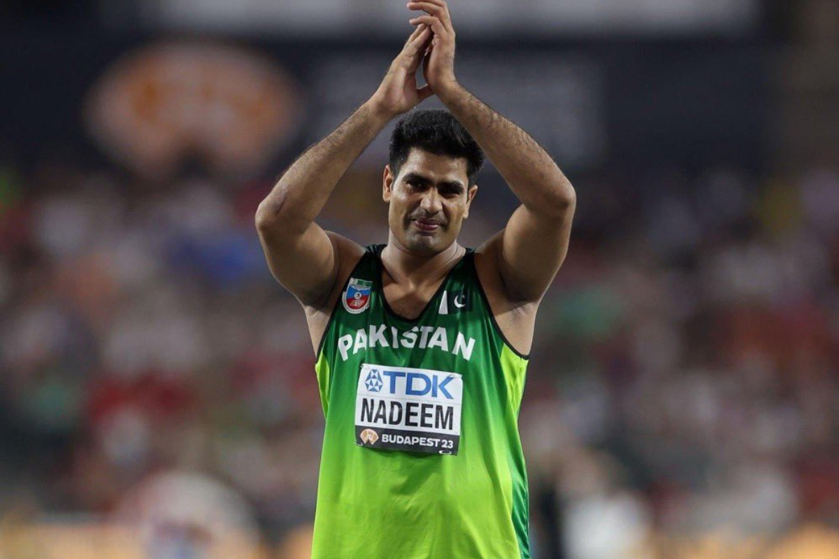 Arshad Nadeem receives praises from Pakistanis after making his country proud