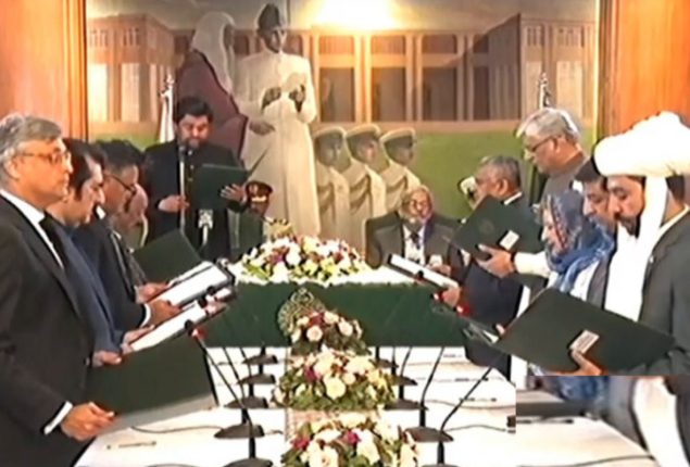 10-member Sindh caretaker cabinet takes oath