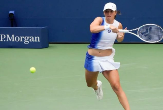 Iga Swiatek Impresses in US Open 2023 Second Round Victory