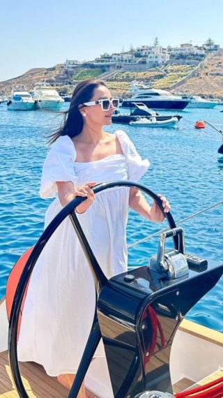 Momal Sheikh shares spectacular Pictures from her vacations