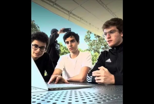 Teen Memorizes 70 Football Team Badges in 60 Seconds