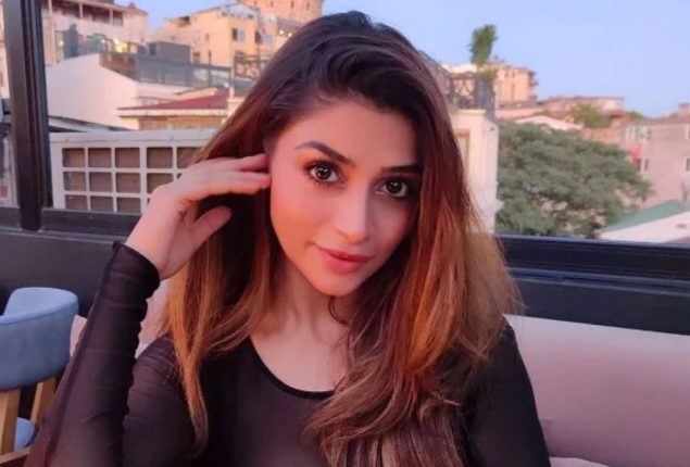 Zoya Nasir give strong statement about why she Prefers Pakistan over the USA