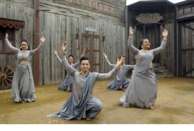 Enchanting Kathak Dance to ‘Calm Down’
