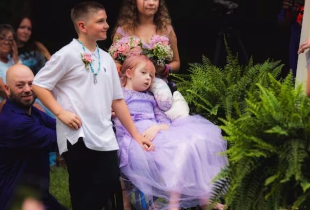 Childhood Touching Wedding