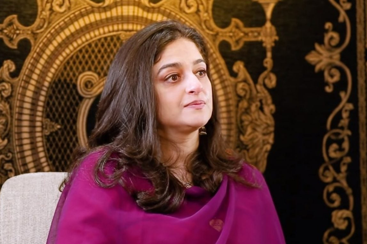 Nadia Jamil meets the Rizwana in the hospital