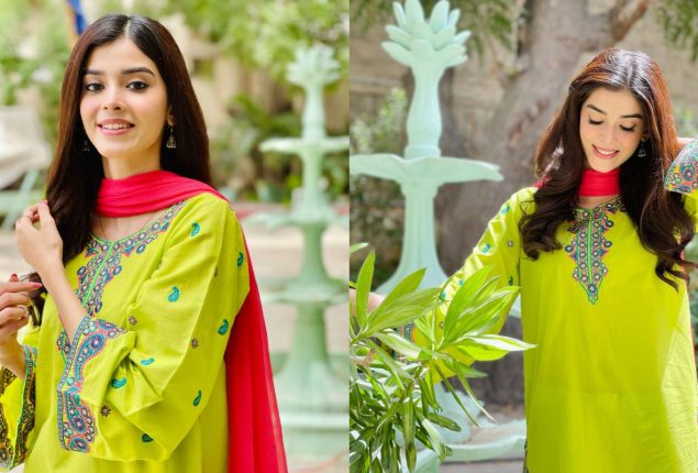 Zainab Shabbir Radiates Elegance on Independence Day