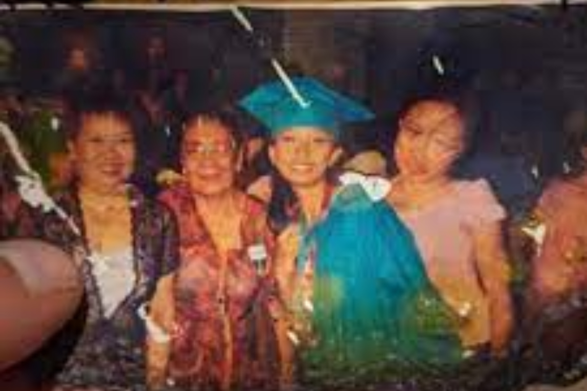 Stranger Saves Woman's Last Photo After Maui Fire