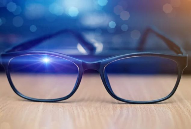 Blue-light-blocking glasses