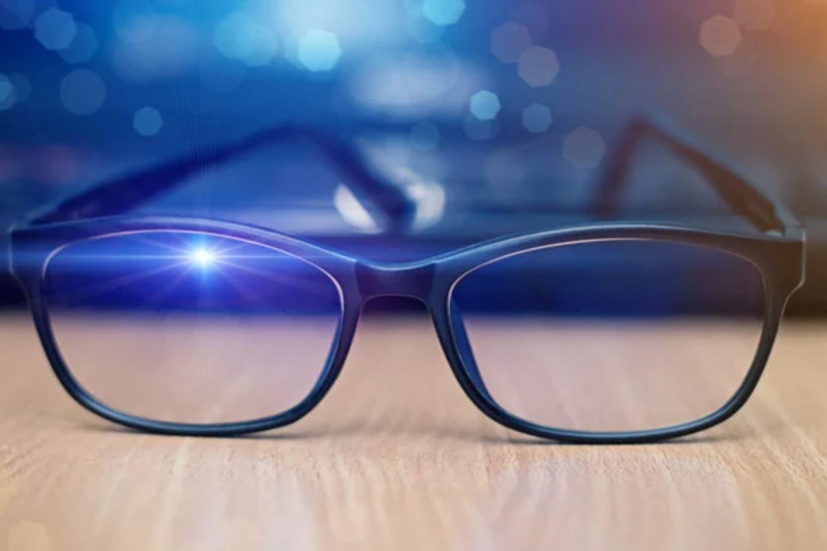 Blue-light-blocking glasses