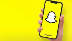 Snapchat AI Glitch Raises Concerns Among Users