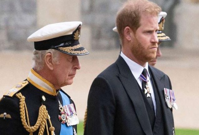 King Charles is not “brought down” by Prince Harry’s “Spare” 