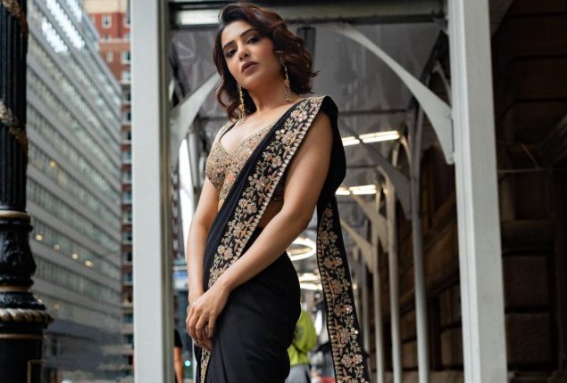 Samantha Ruth Prabhu Appears Elegant in Black Saree