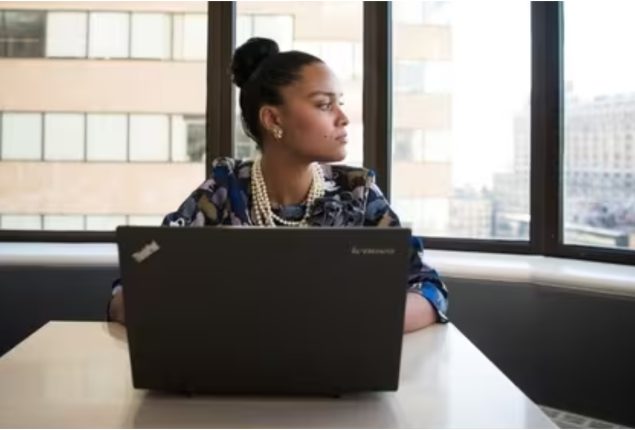 Workplace Debate: Sign-Out Rule for Breaks