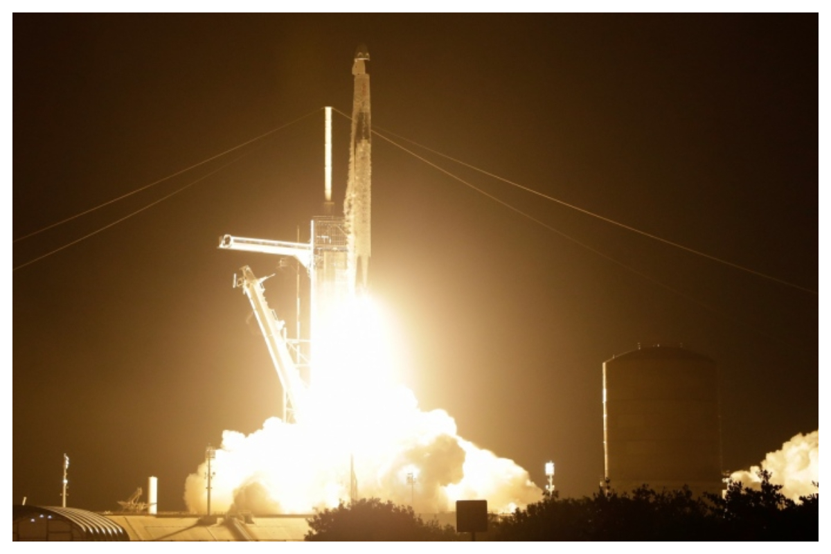 SpaceX and NASA launch astronauts from 4 countries to ISS