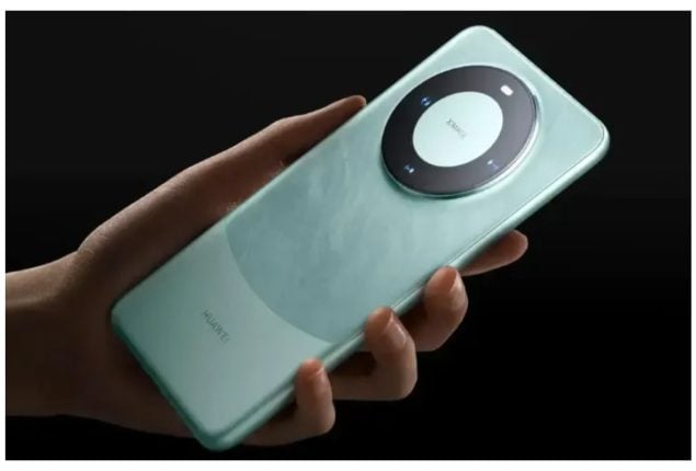Huawei Mate 60 released for $200 less than Pro, slight differences