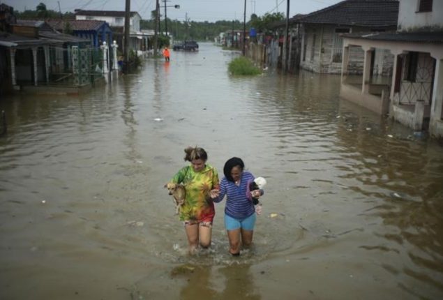 Hurricane Idalia advances from Florida to Georgia