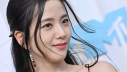 Jisoo Dances to ‘Badal Barsa Bijuli’ in Fan-Made Video