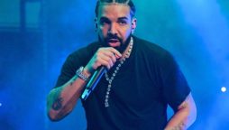 Drake gives away $30K bag to audience member