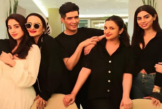 Glamorous Get-Together: Rekha and Celebs