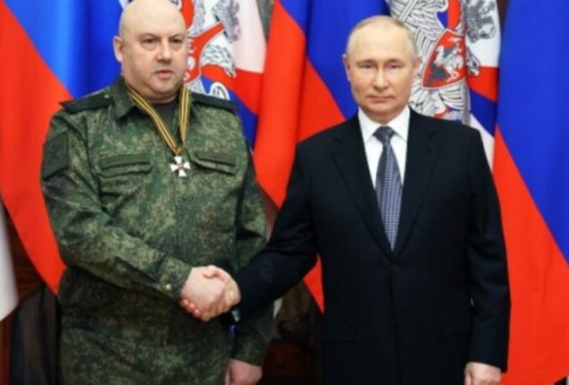 Russia Removes Senior Air Force Head Amidst Uprising