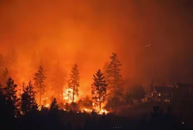 Canada wildfires: Wildfires force 30,000 Canadians to evacuate