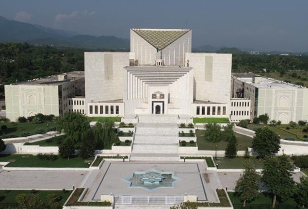 SC halts PTI chairman’s arrest in lawyer killing case till Aug 24