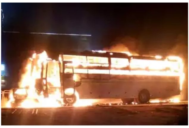 Pindi Bhattian: 22 burnt to death, 15 injured in bus-pick up collision